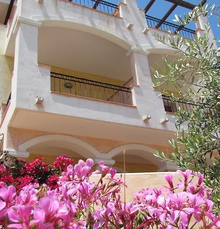 Residence Olimpo Santa Teresa Gallura Exterior photo