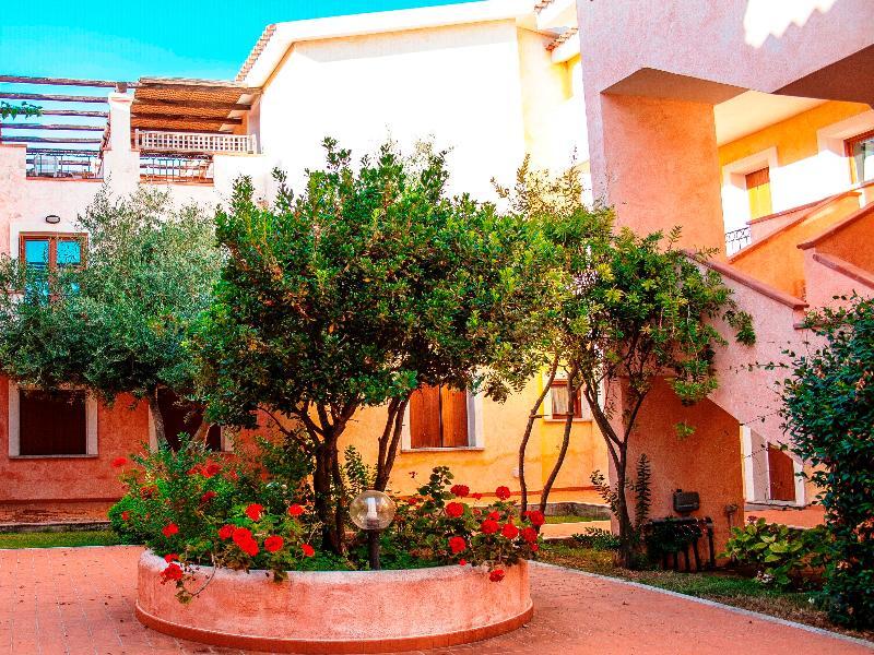 Residence Olimpo Santa Teresa Gallura Exterior photo